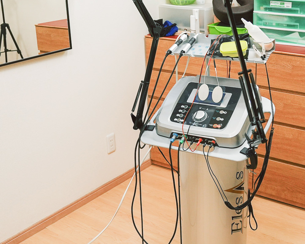 微弱電流治療器エレサス